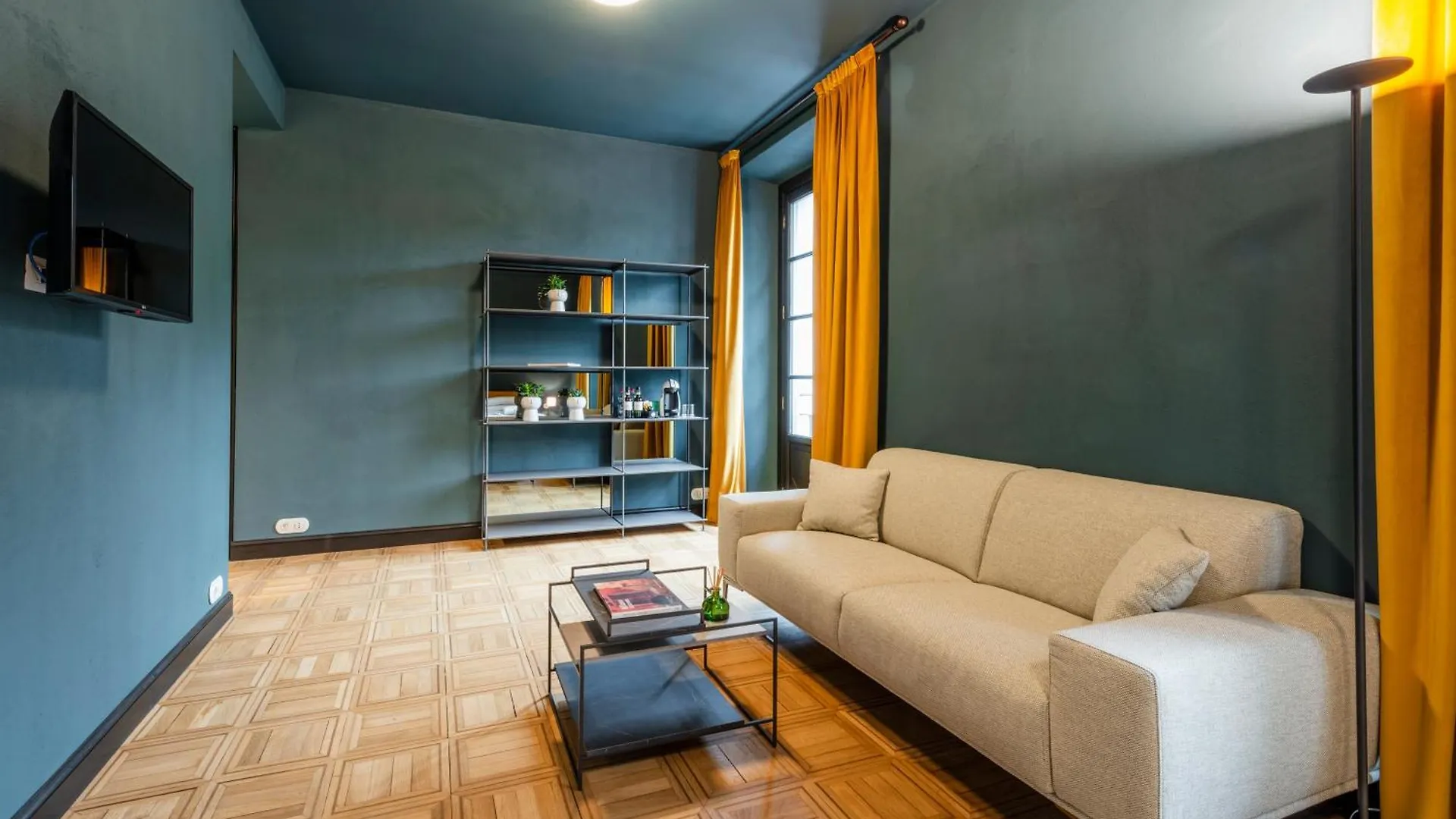 The Nine Suites - B Home Milan 0*,  Italy